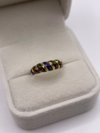 18ct gold enamel ring