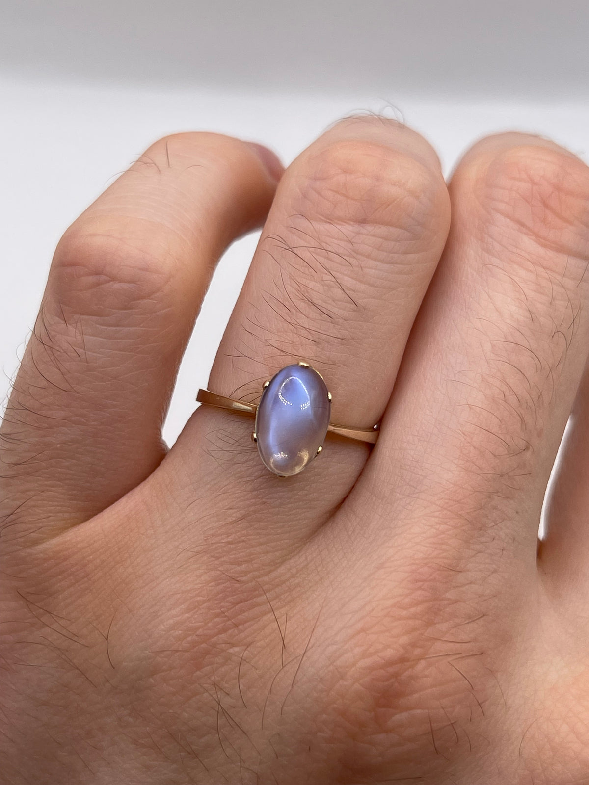 9ct gold moonstone ring