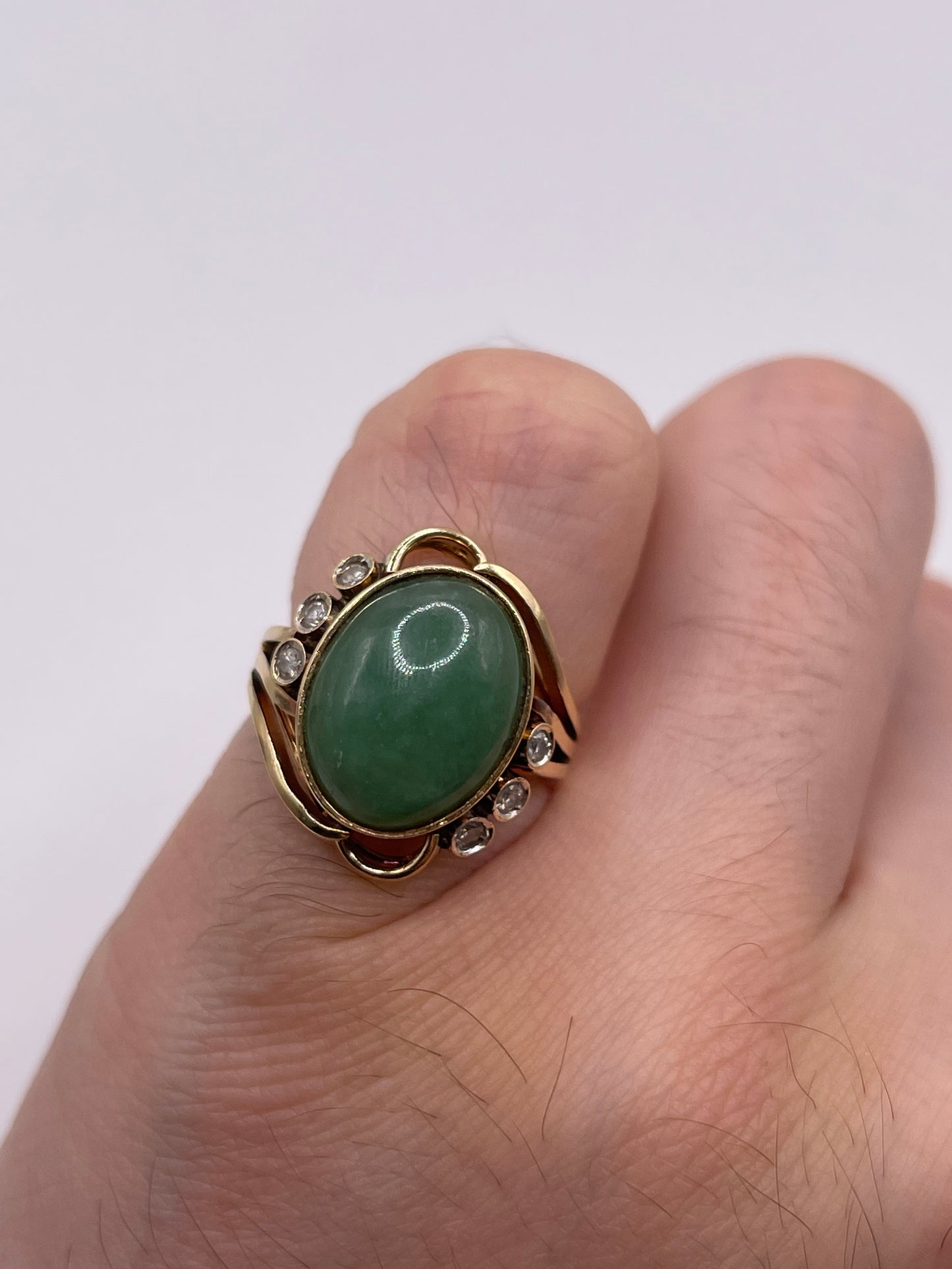 14ct gold jade and diamond ring