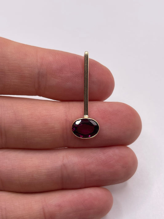 9ct gold garnet pendant