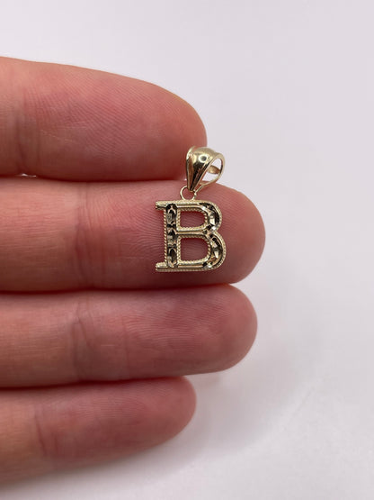 9ct gold initial B pendant