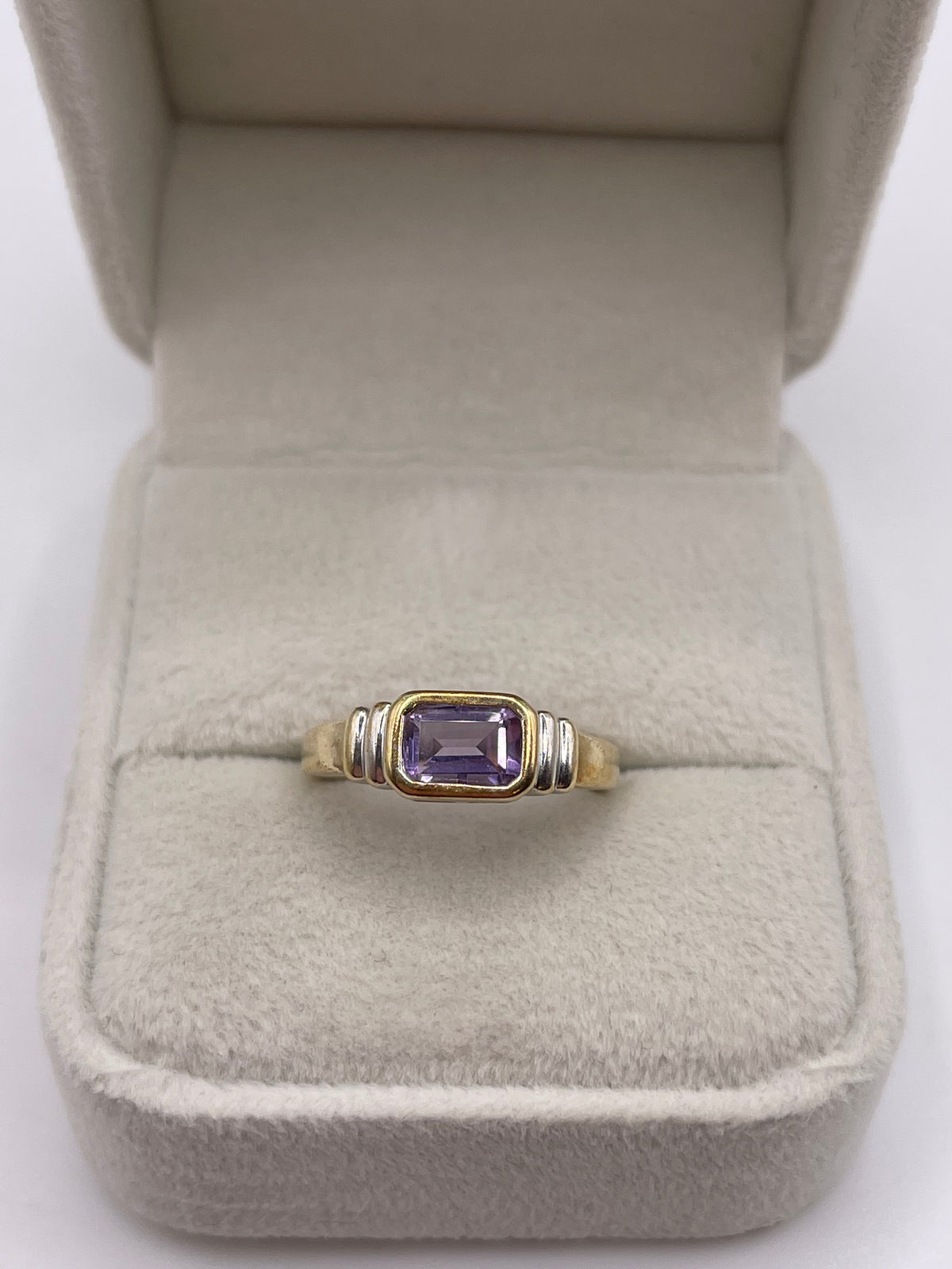 9ct gold amethyst ring