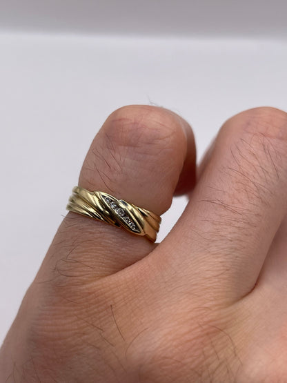 9ct gold diamond ring