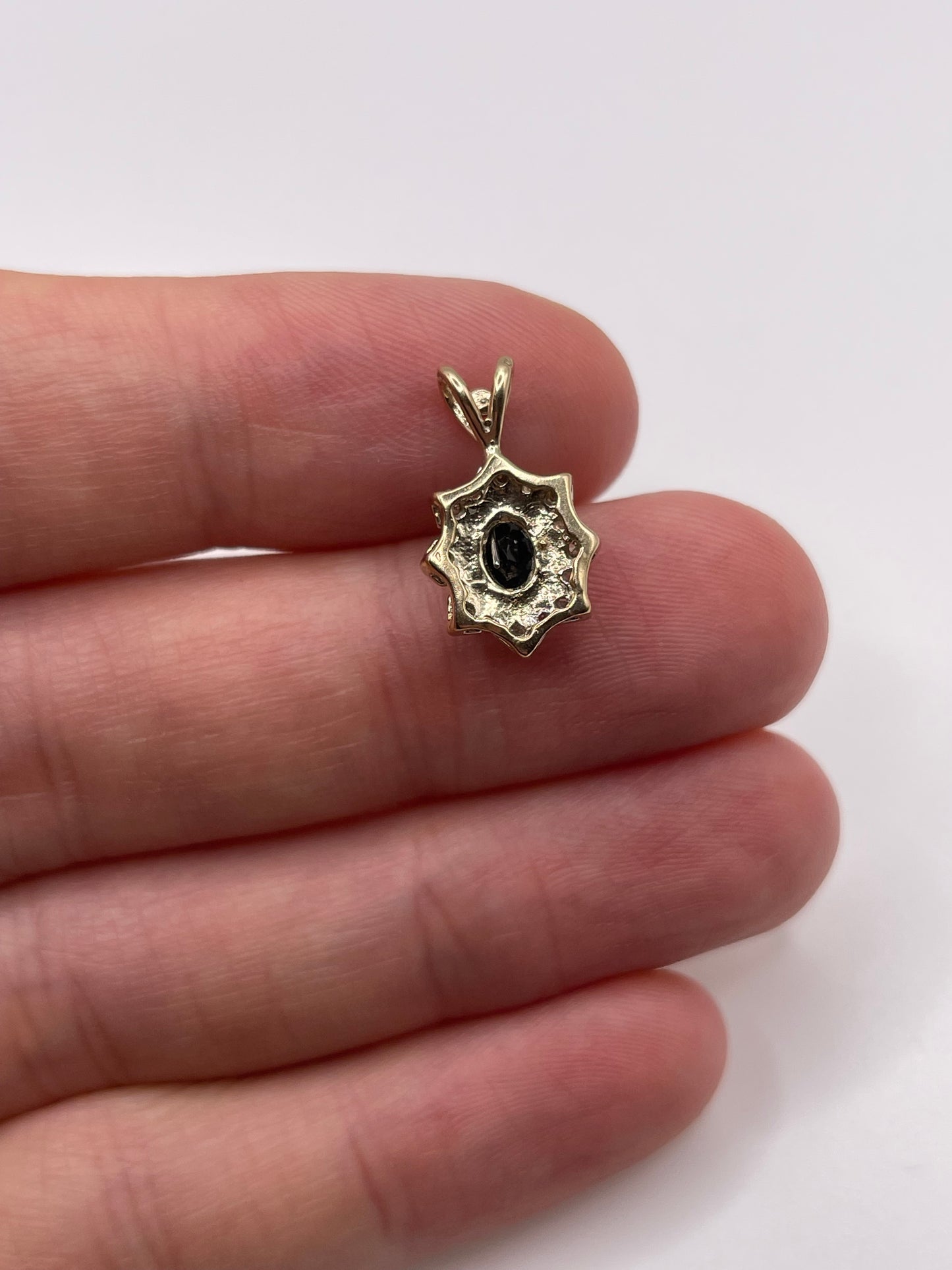 9ct gold sapphire and diamond pendant