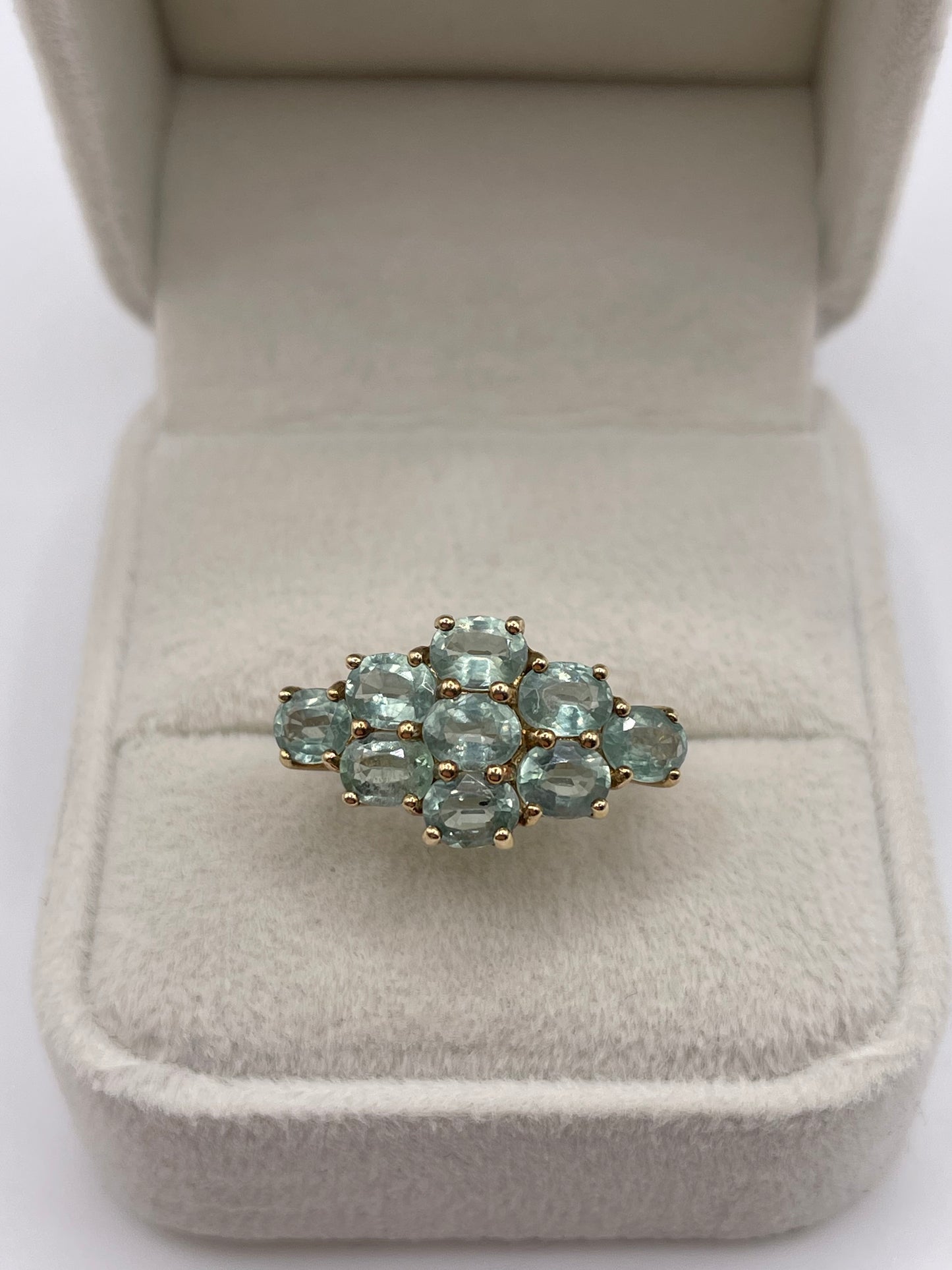 9ct gold green kyanite cluster ring