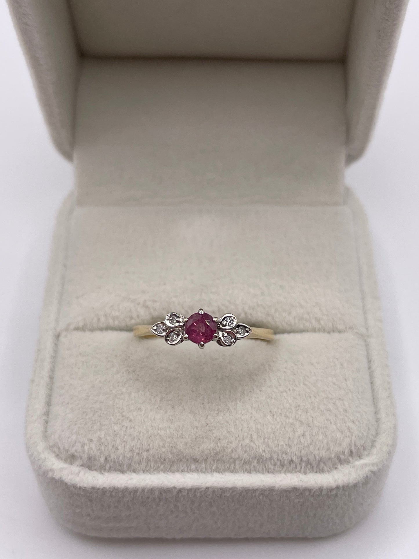 9ct gold ruby and diamond ring