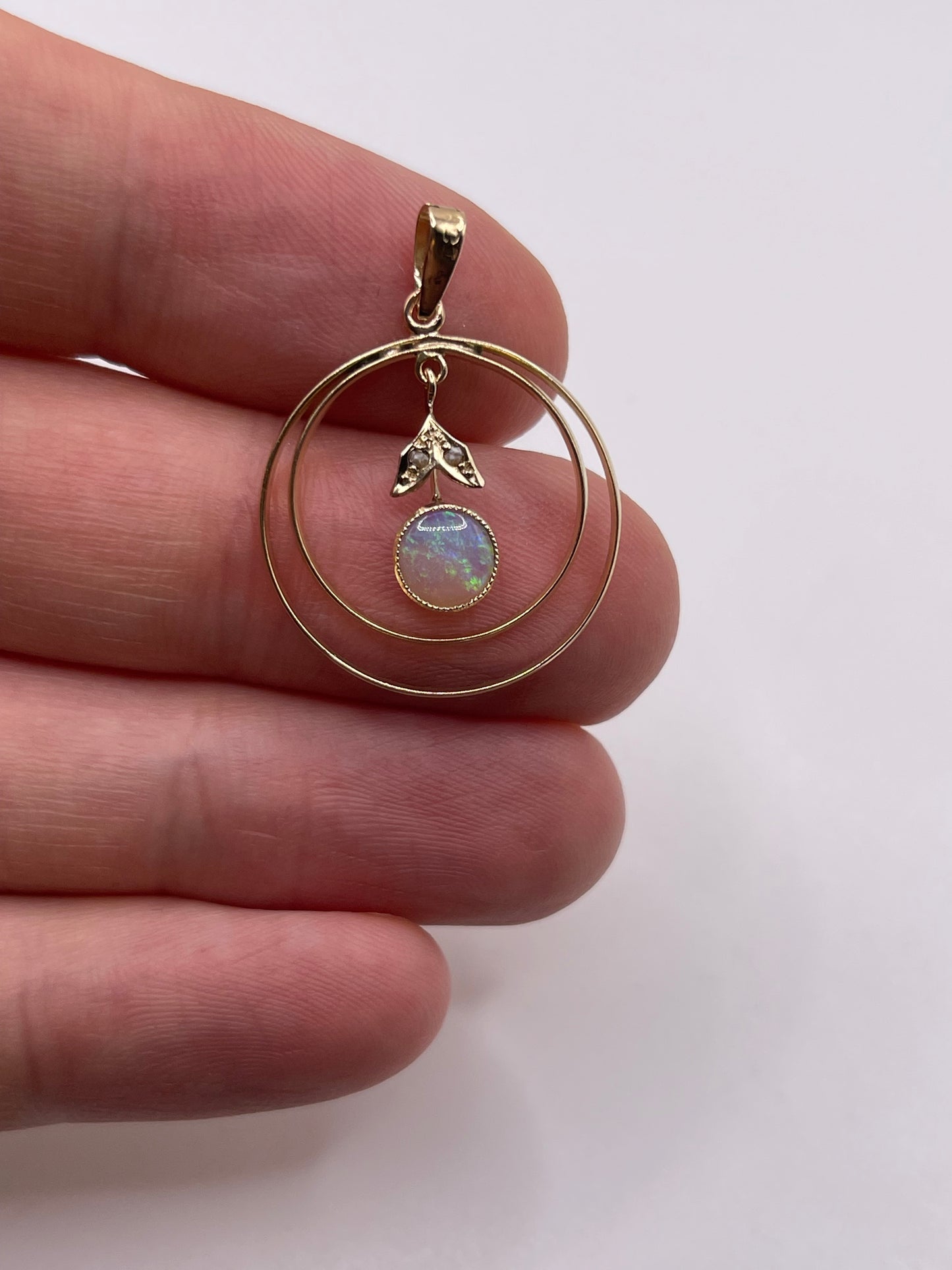 Antique 9ct gold opal and pearl pendant