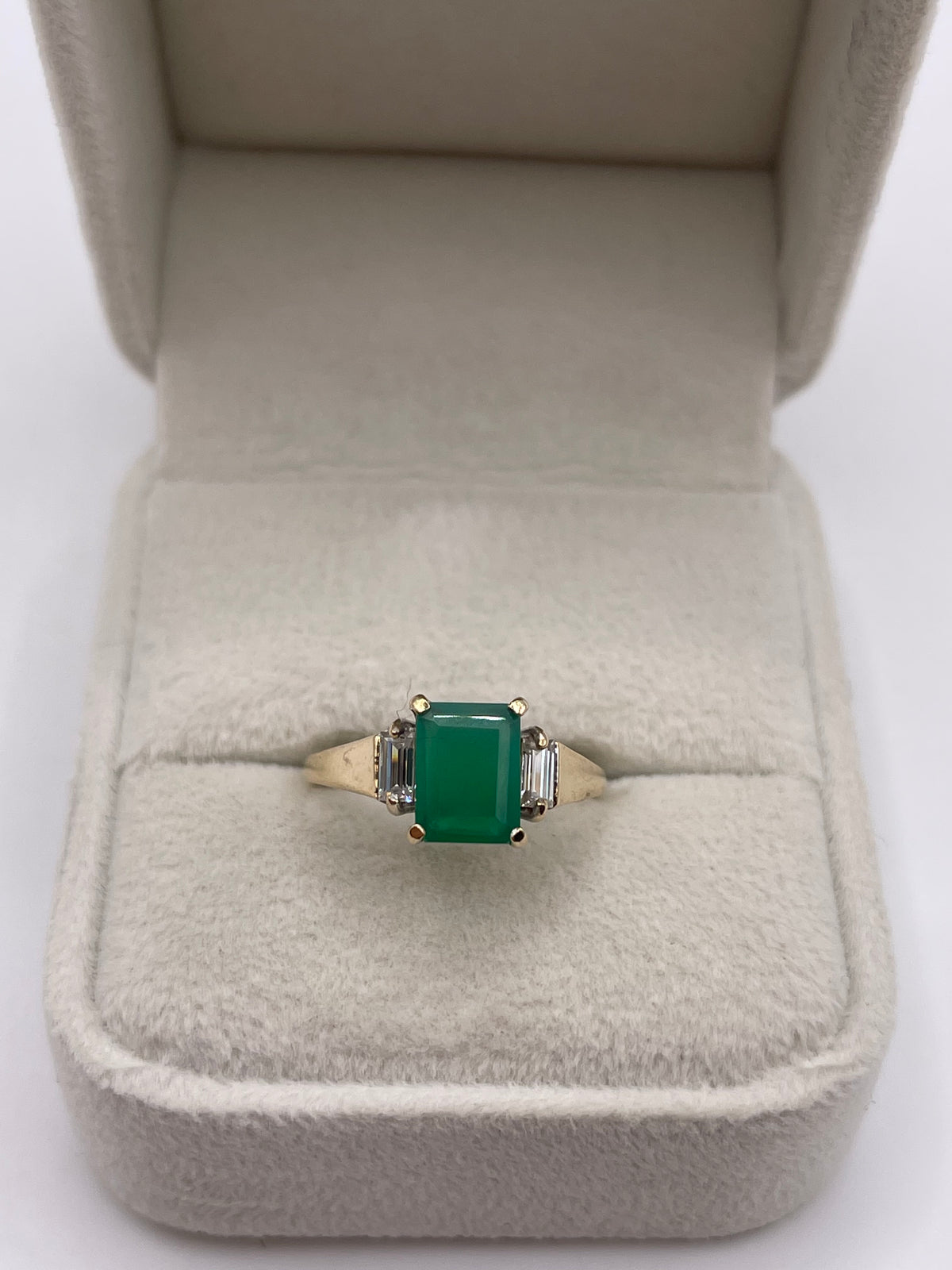 9ct gold green agate and cz ring