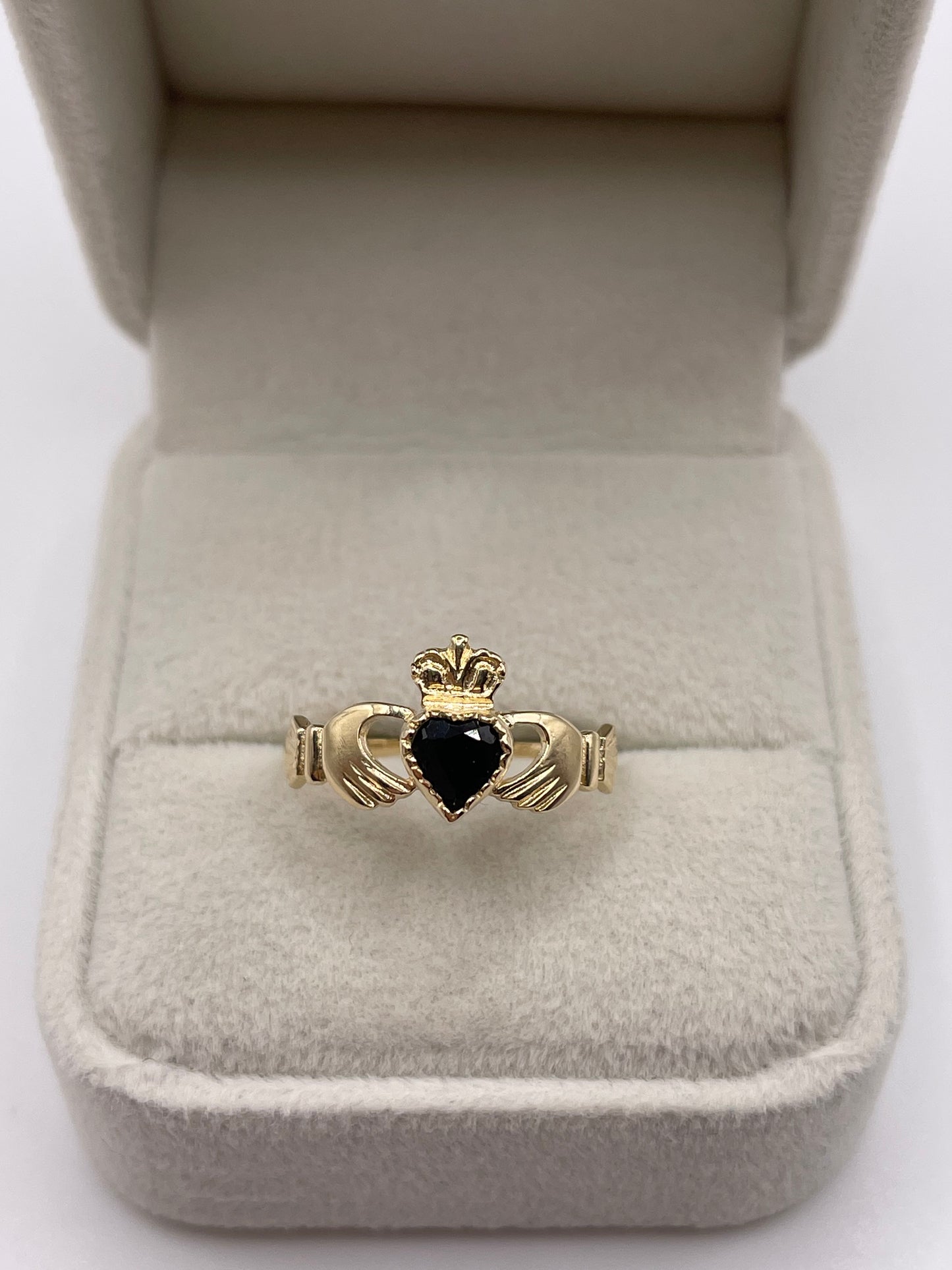 9ct gold sapphire claddagh ring