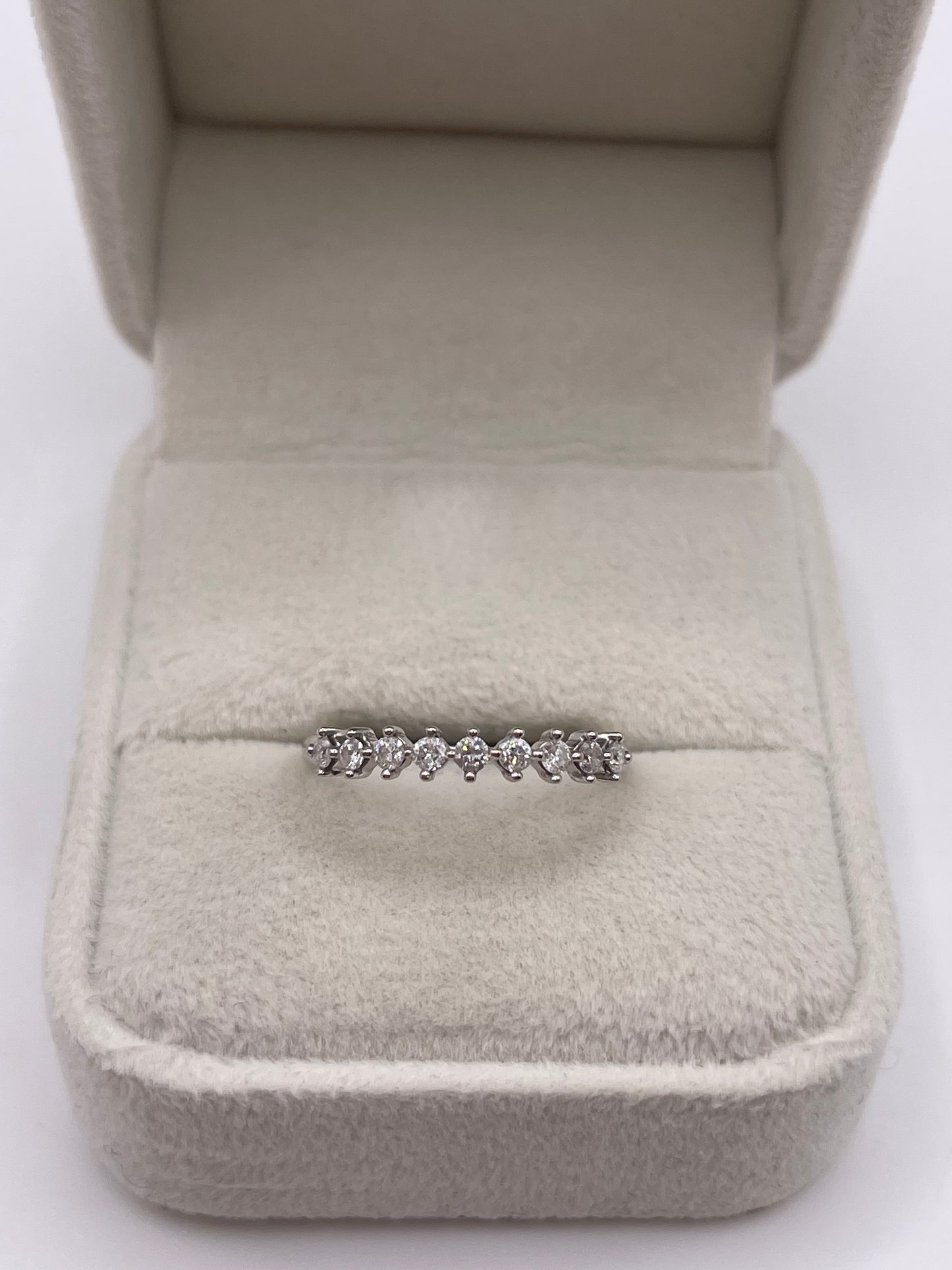 9ct white gold diamond ring