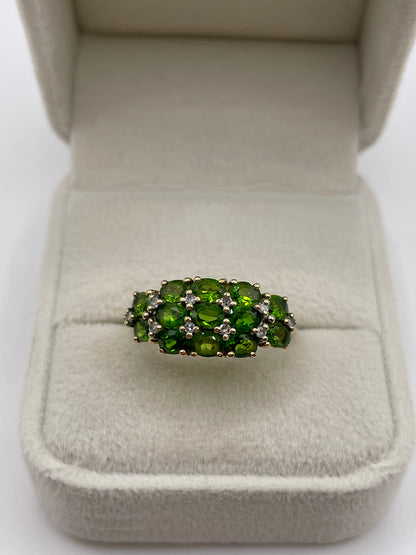 9ct gold diopside and diamond ring
