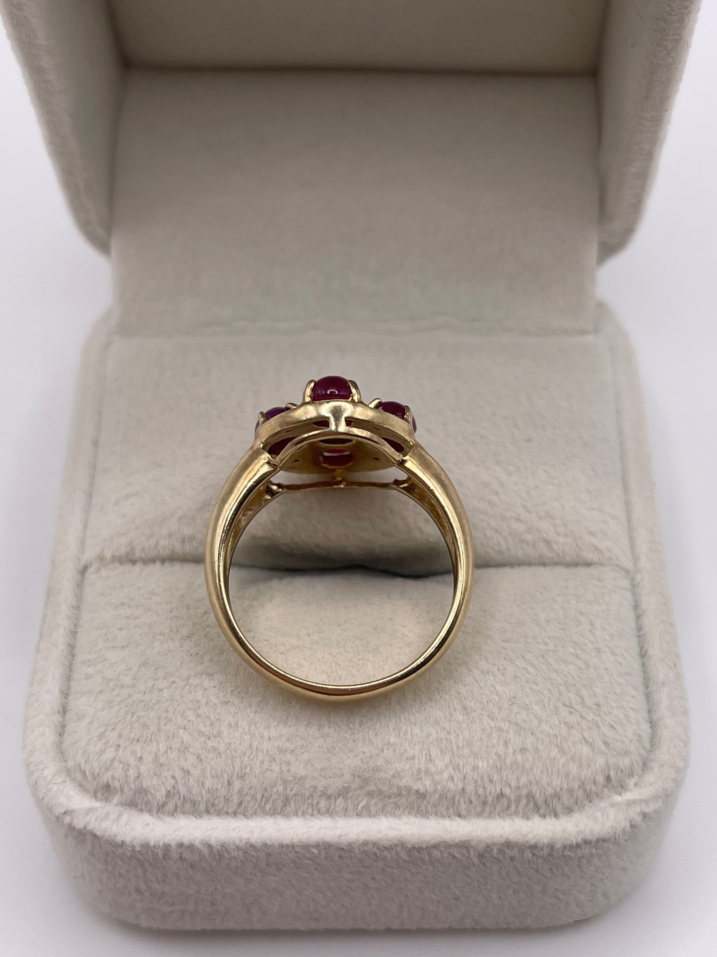 9ct gold cabochon ruby and diamond ring