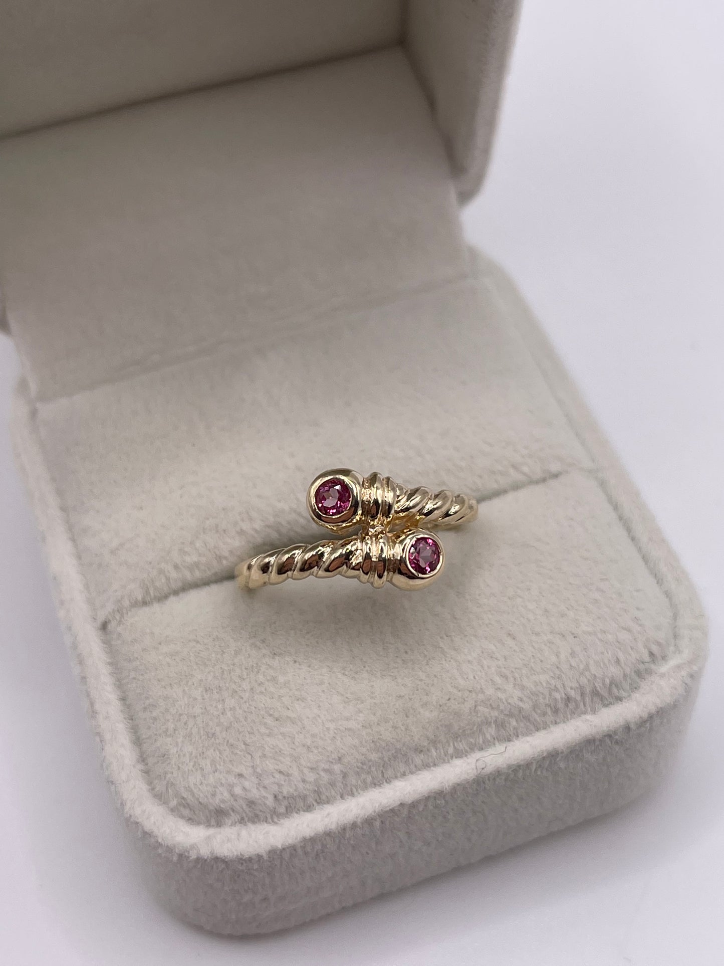 9ct gold pink topaz torque ring
