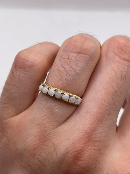 9ct gold opal ring