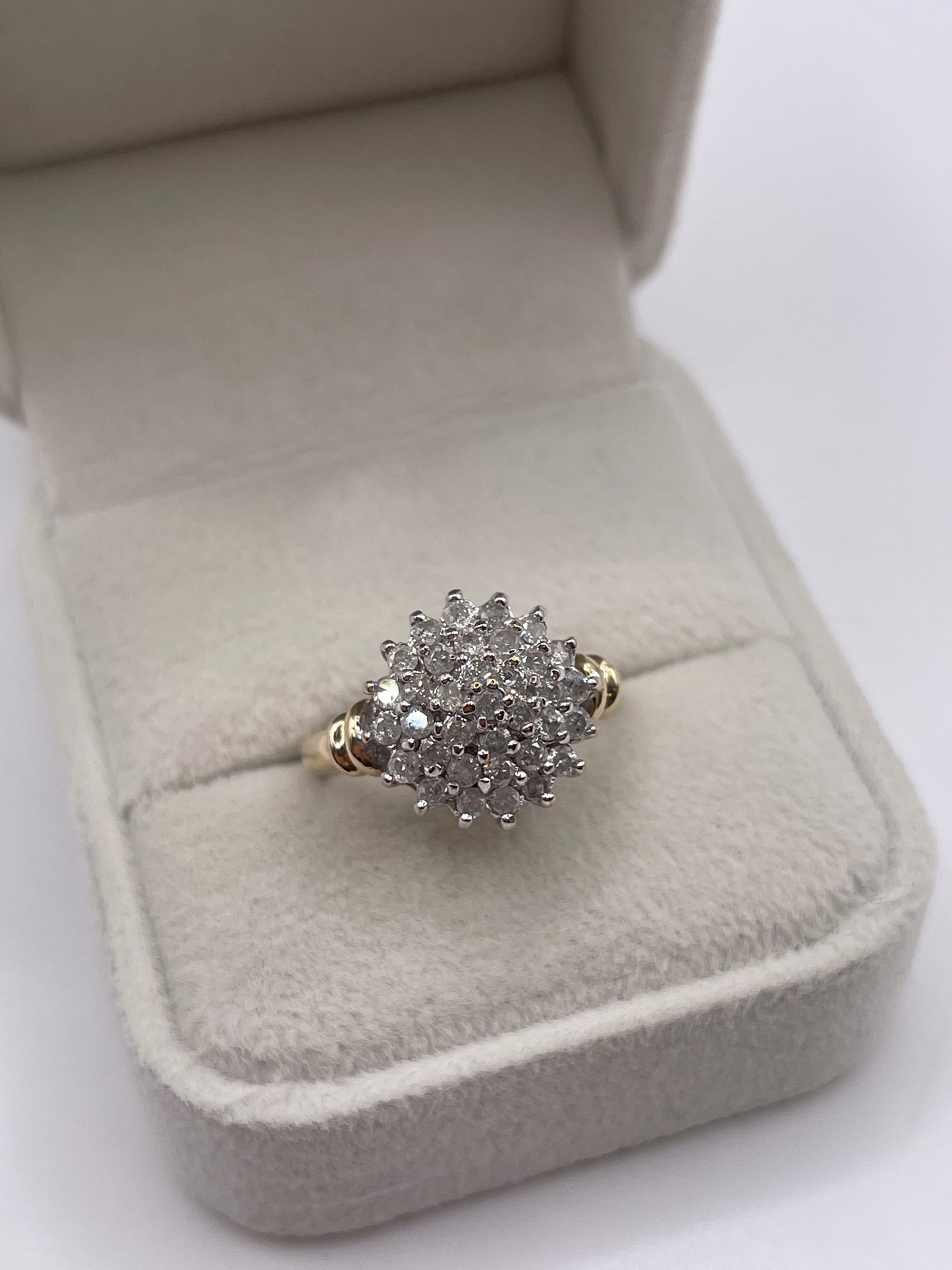 9ct gold 1ct diamond cluster ring