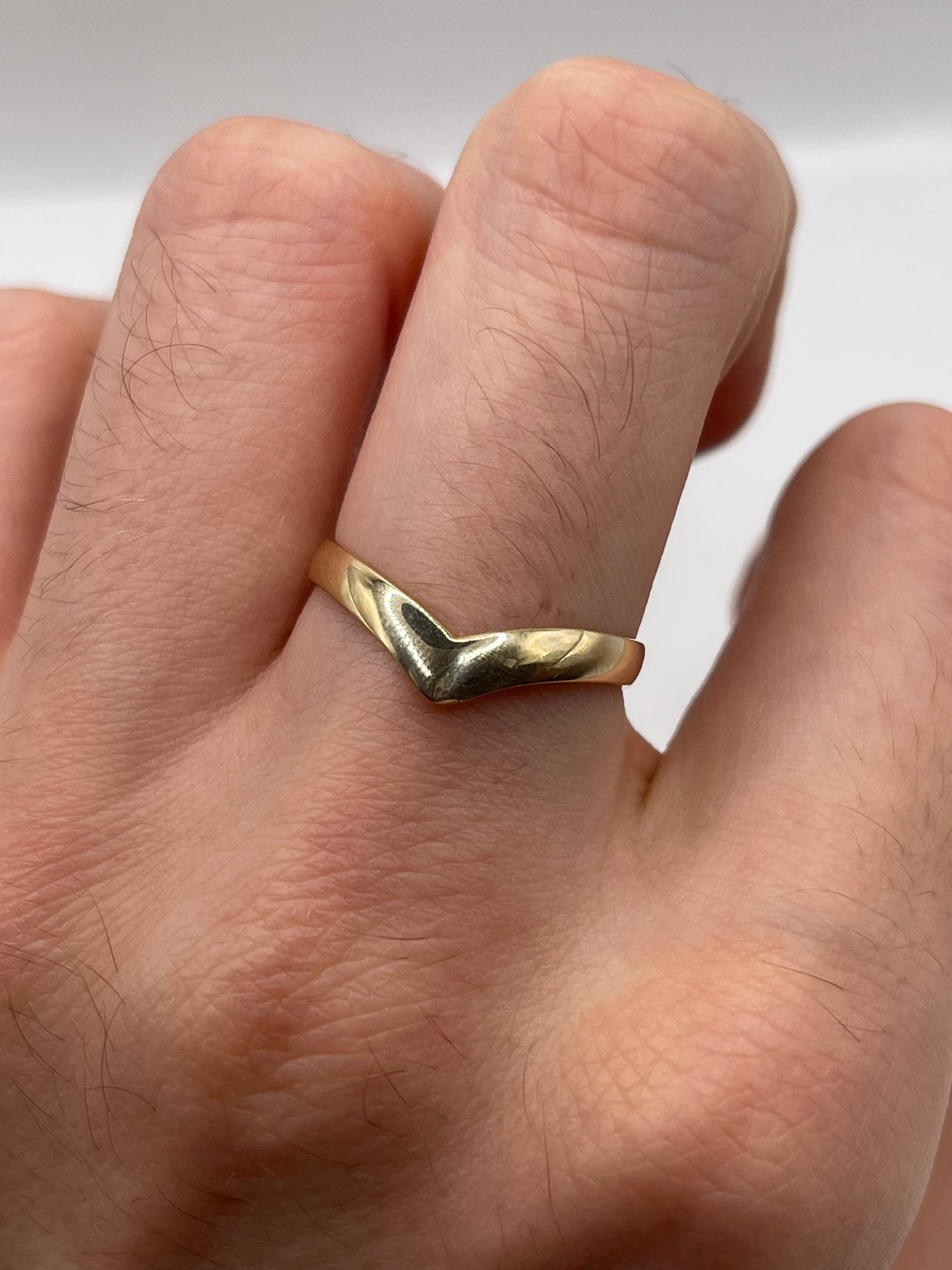 9ct gold wishbone ring