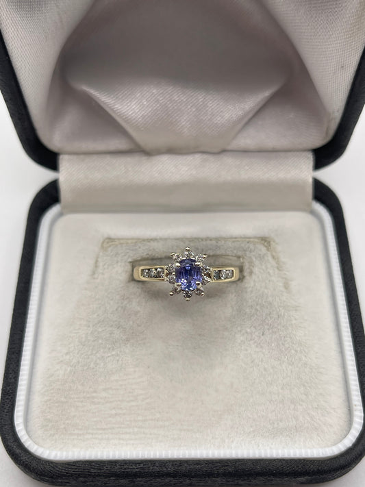 9ct gold tanzanite and diamond ring