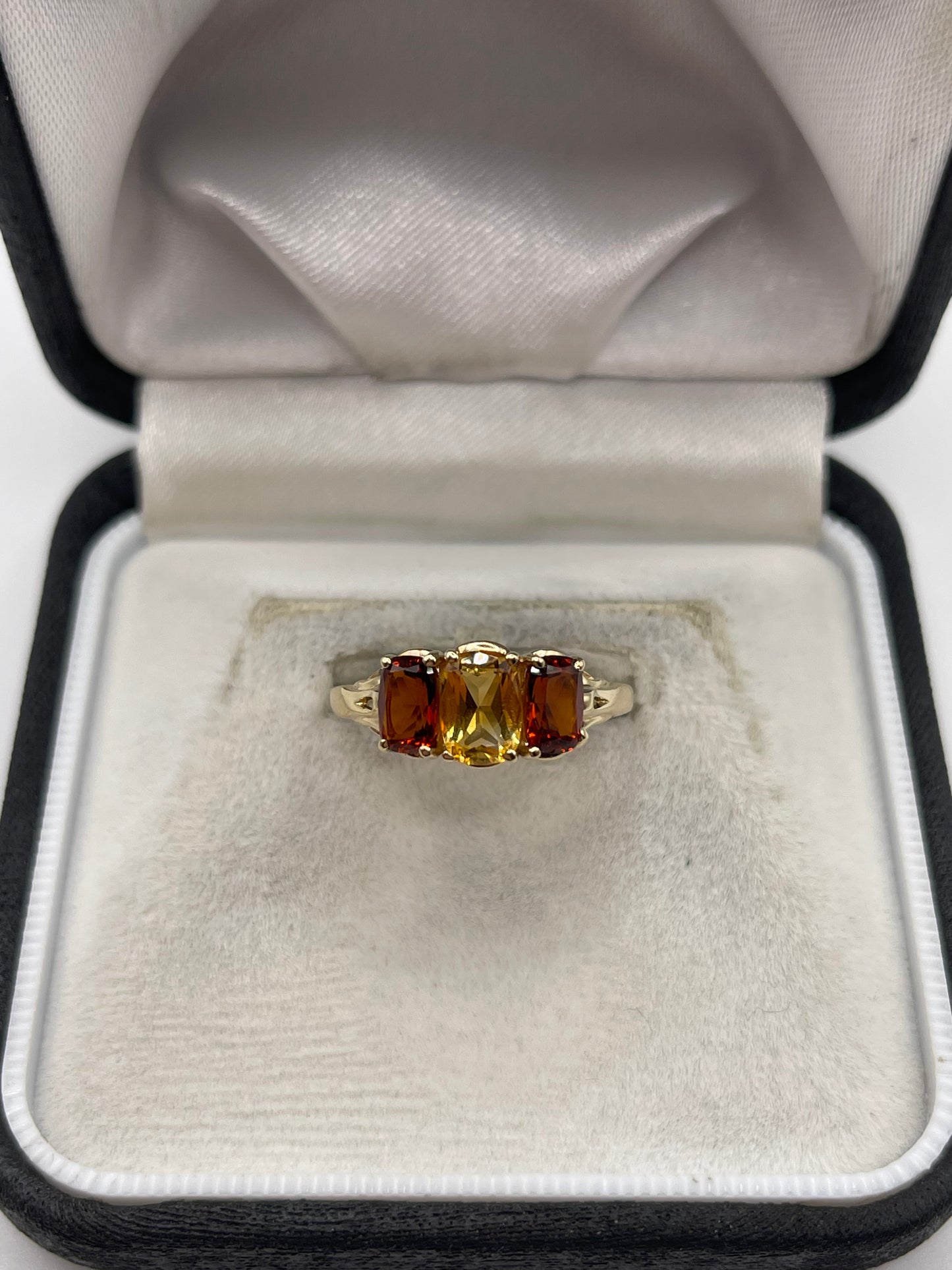 9ct gold citrine and garnet ring
