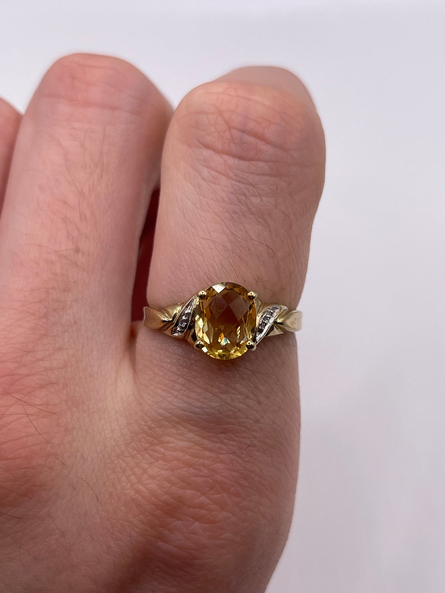 9ct gold citrine and diamond ring