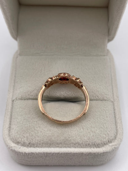9ct rose gold garnet ring