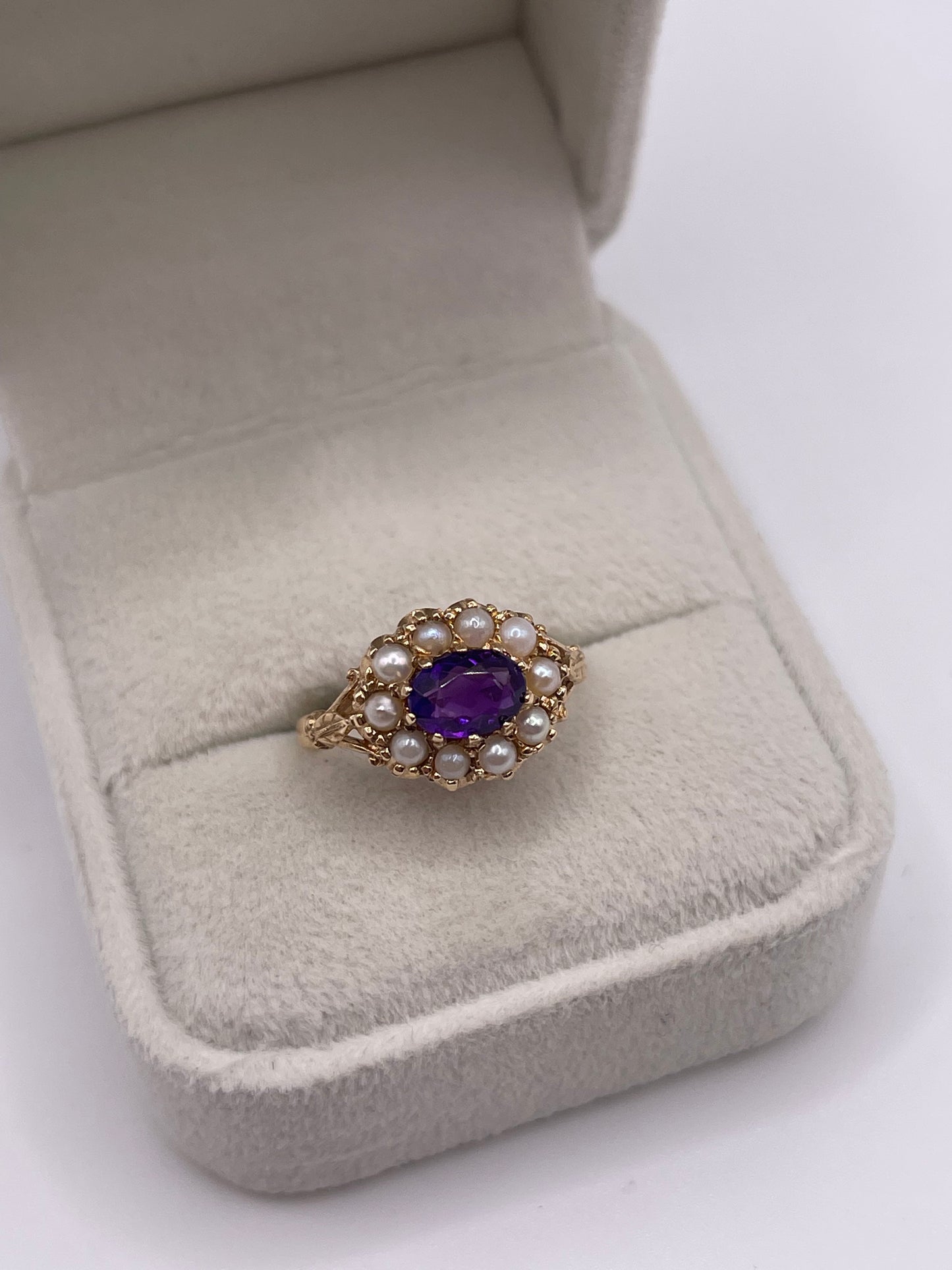 9ct gold amethyst and pearl ring