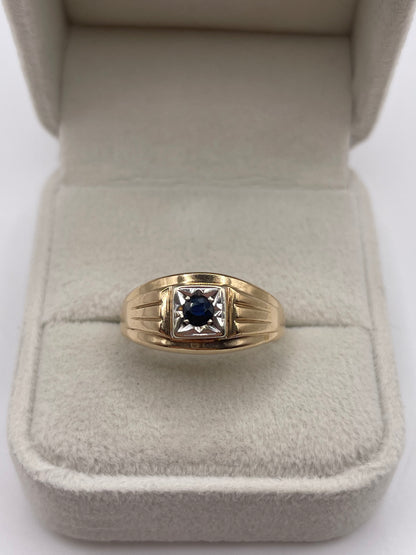 9ct gold sapphire signet ring