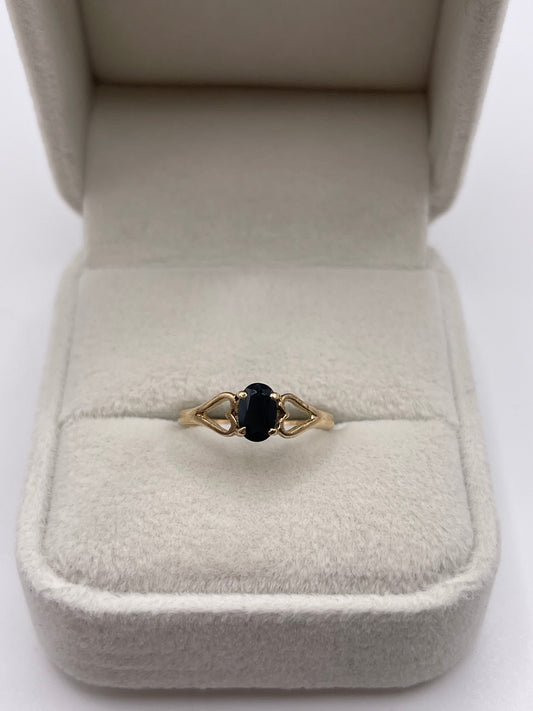 9ct gold sapphire ring