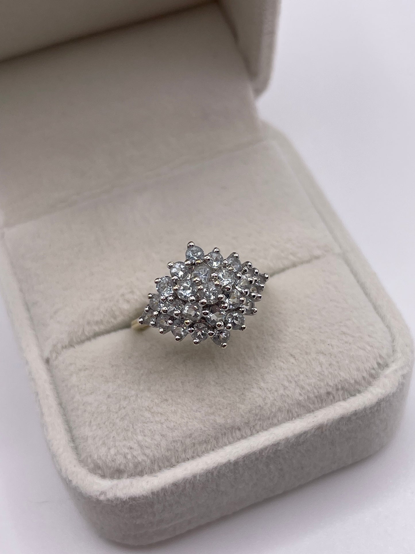 9ct gold aquamarine cluster ring