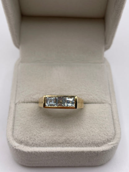 9ct gold aquamarine ring