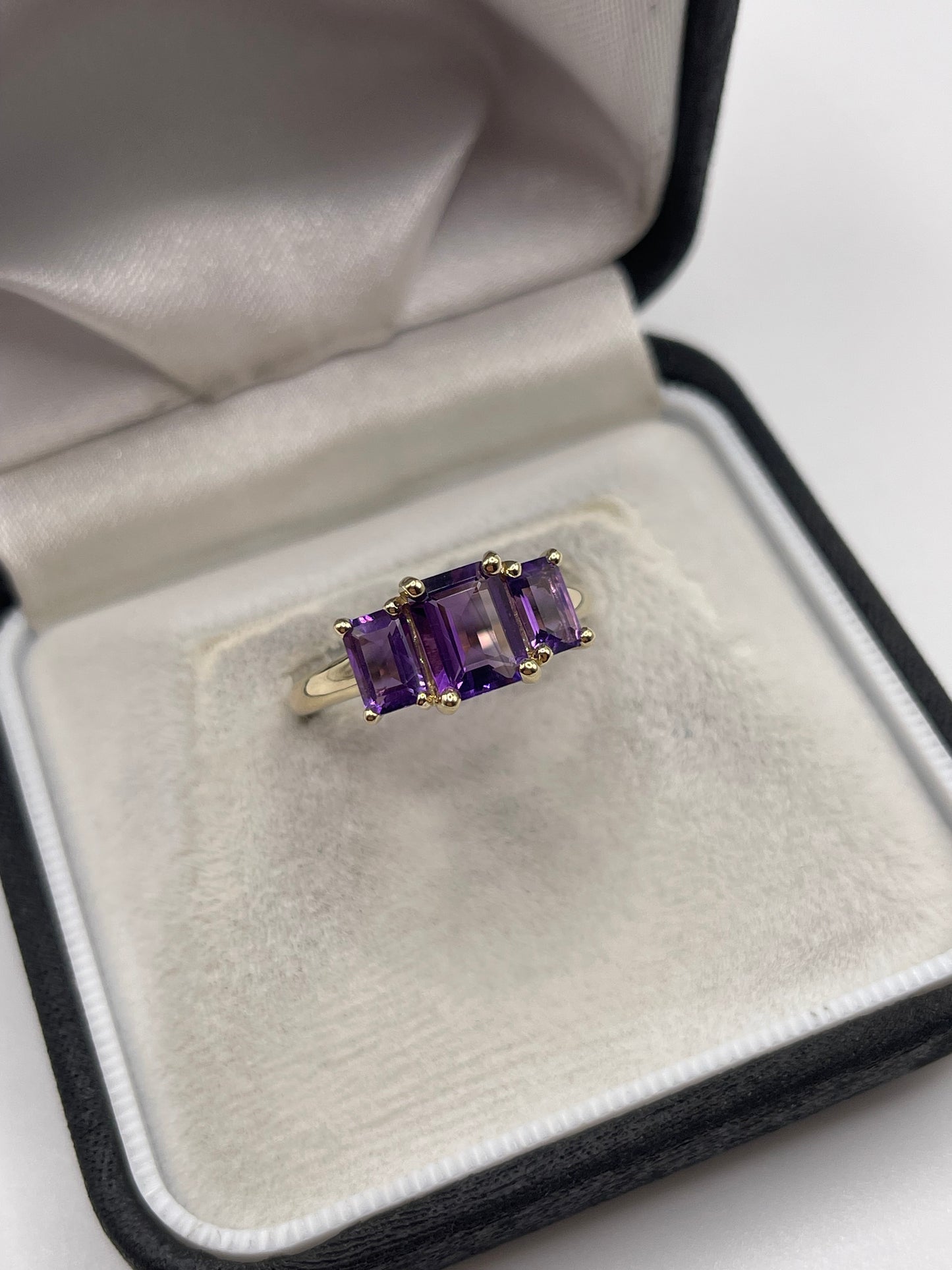 9ct gold amethyst ring