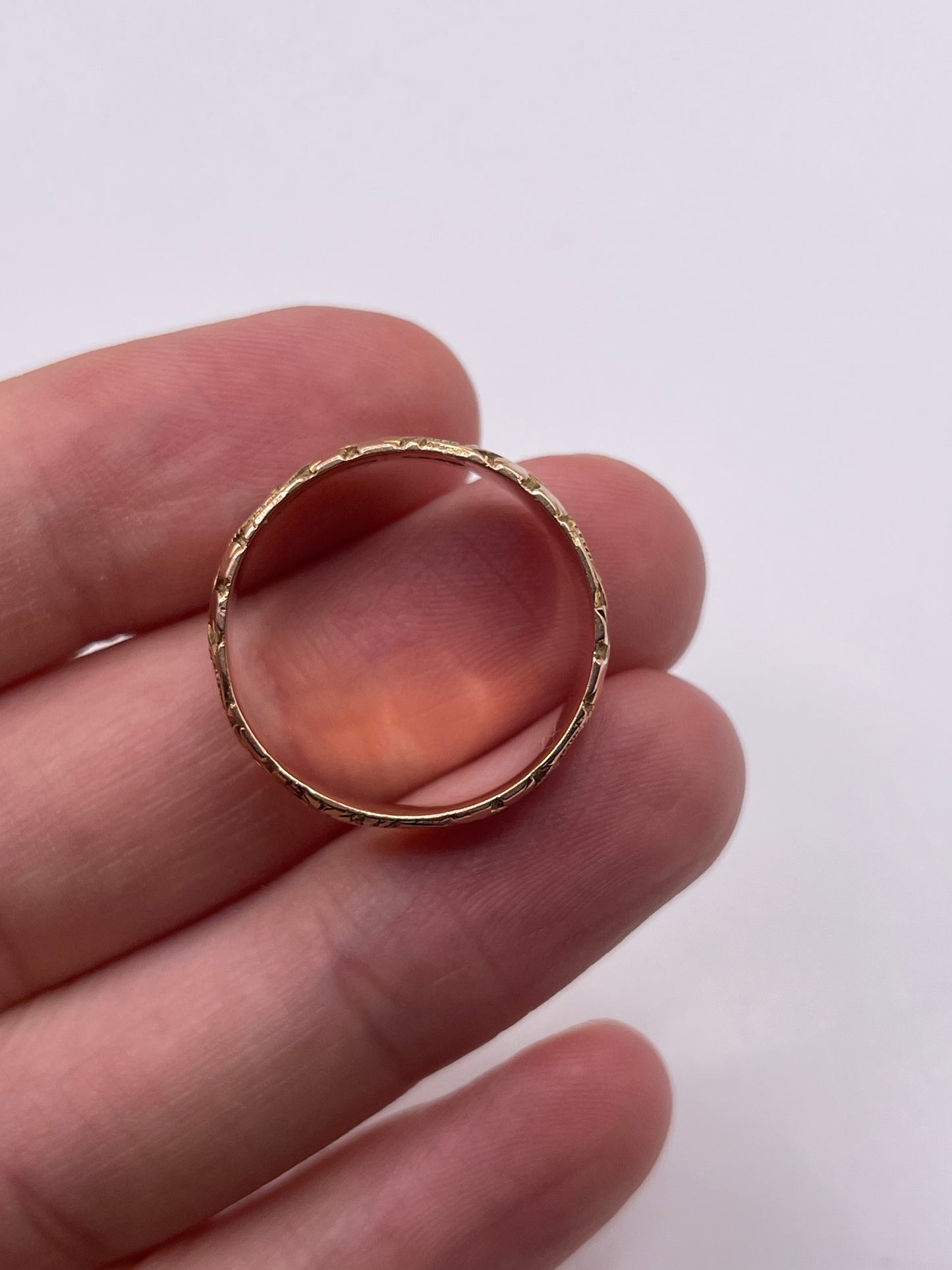 Antique 9ct rose gold band
