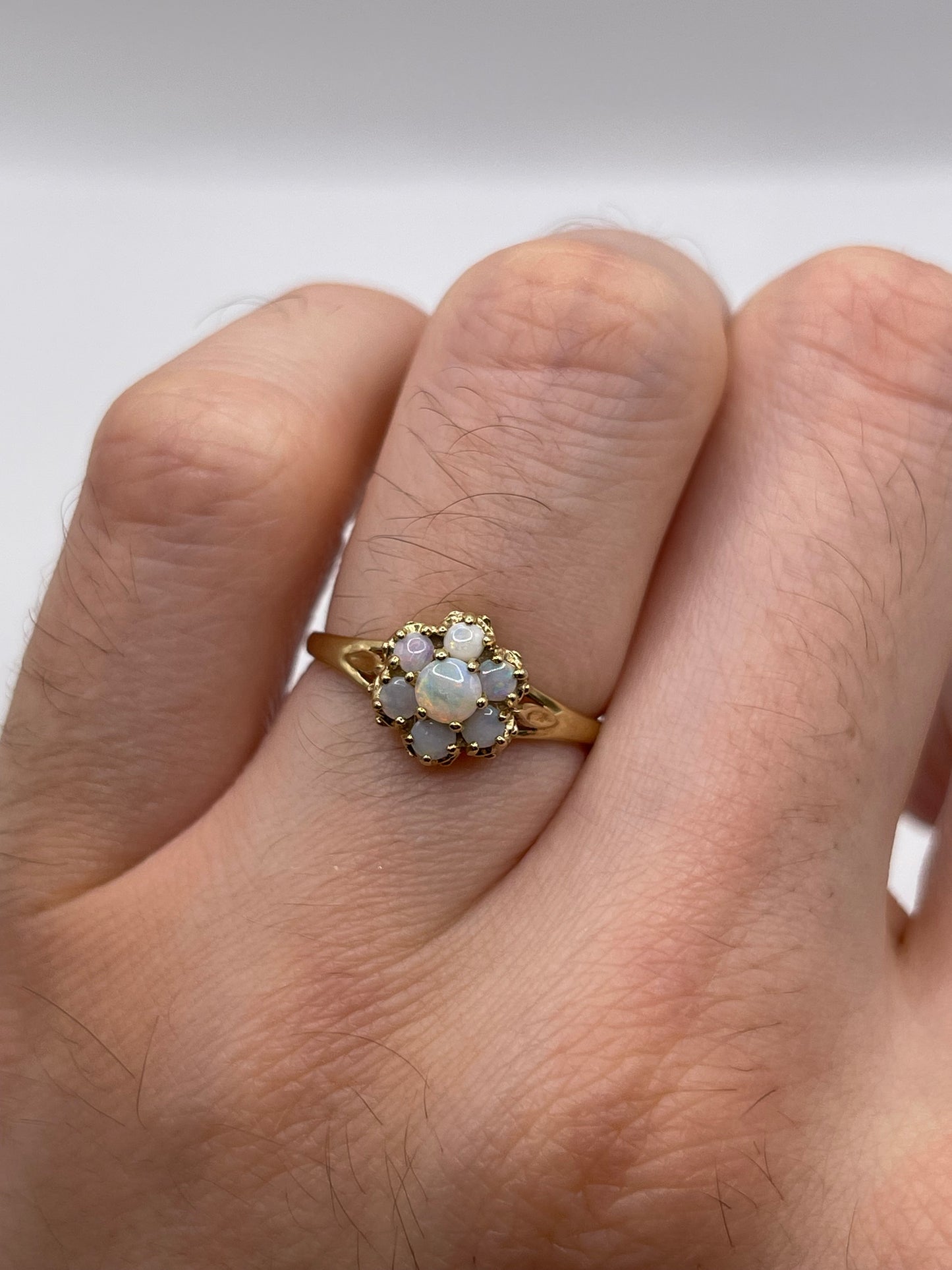 9ct gold opal cluster ring