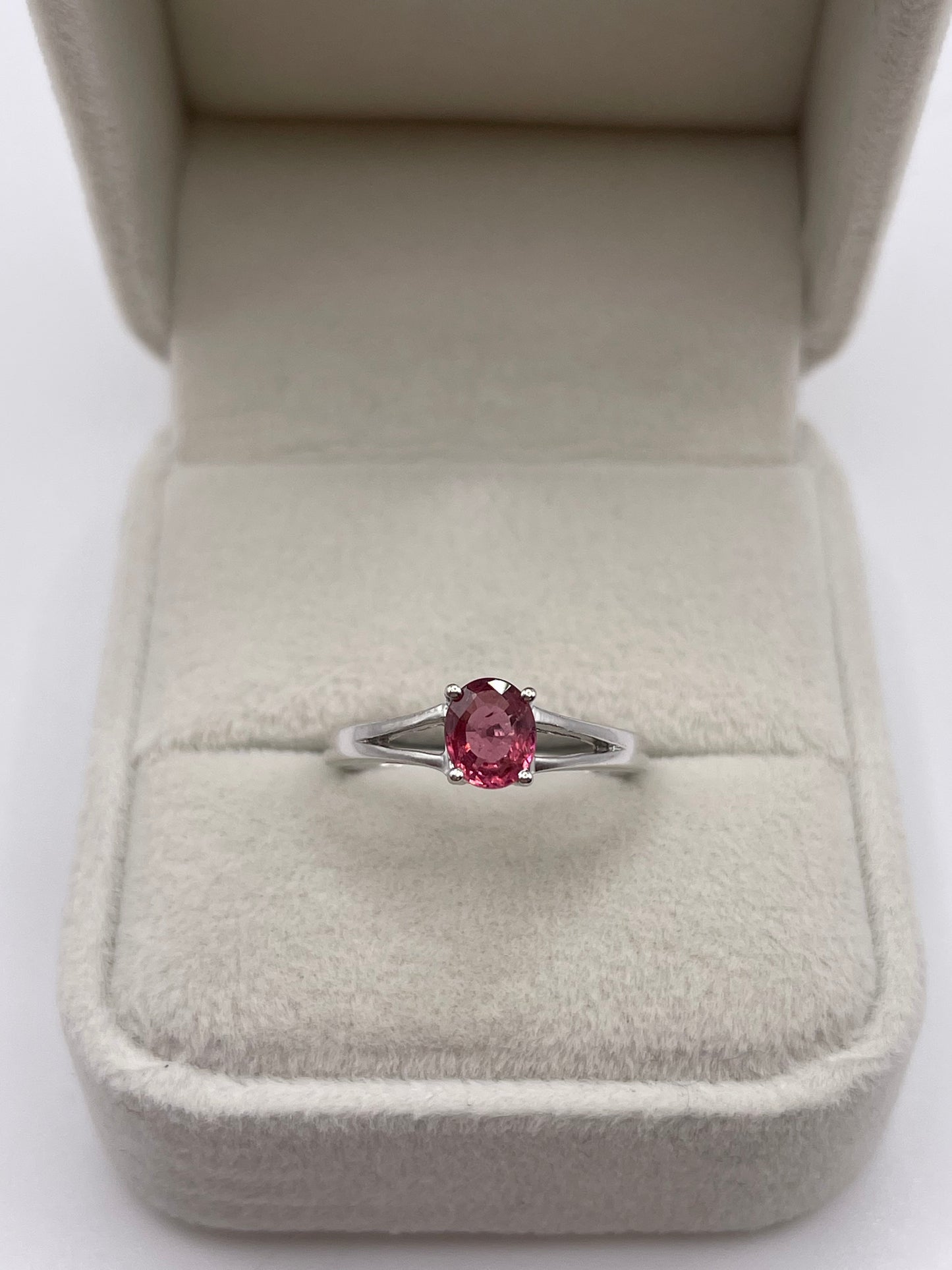 9ct gold tourmaline ring