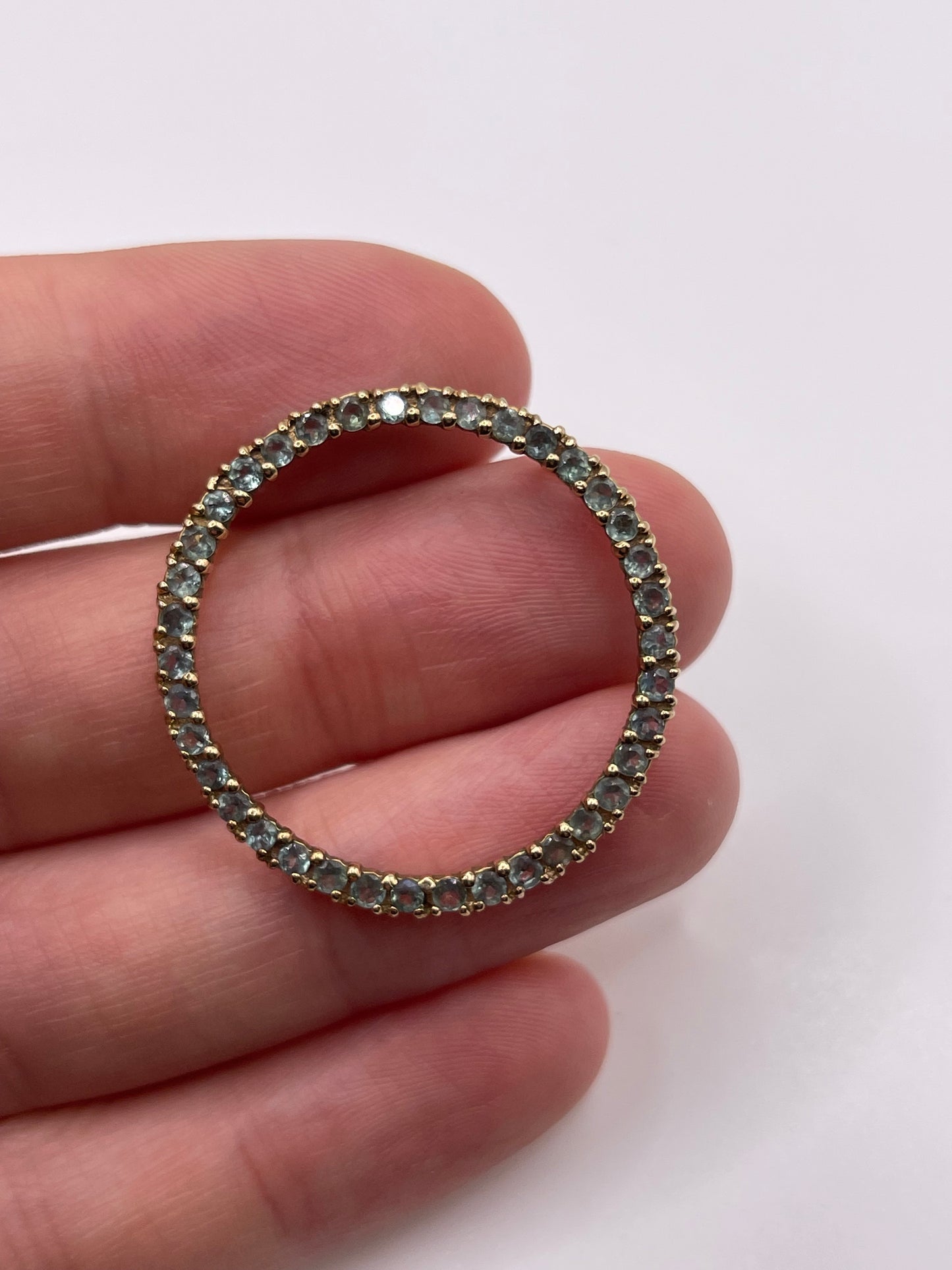 9ct gold alexandrite pendant