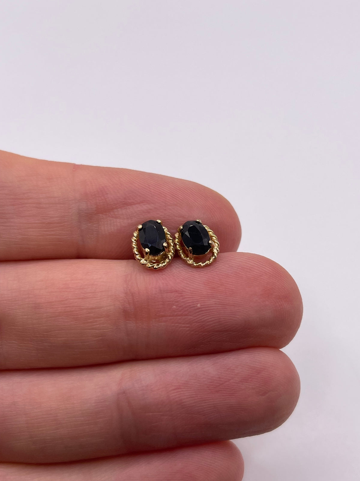 9ct gold sapphire earrings