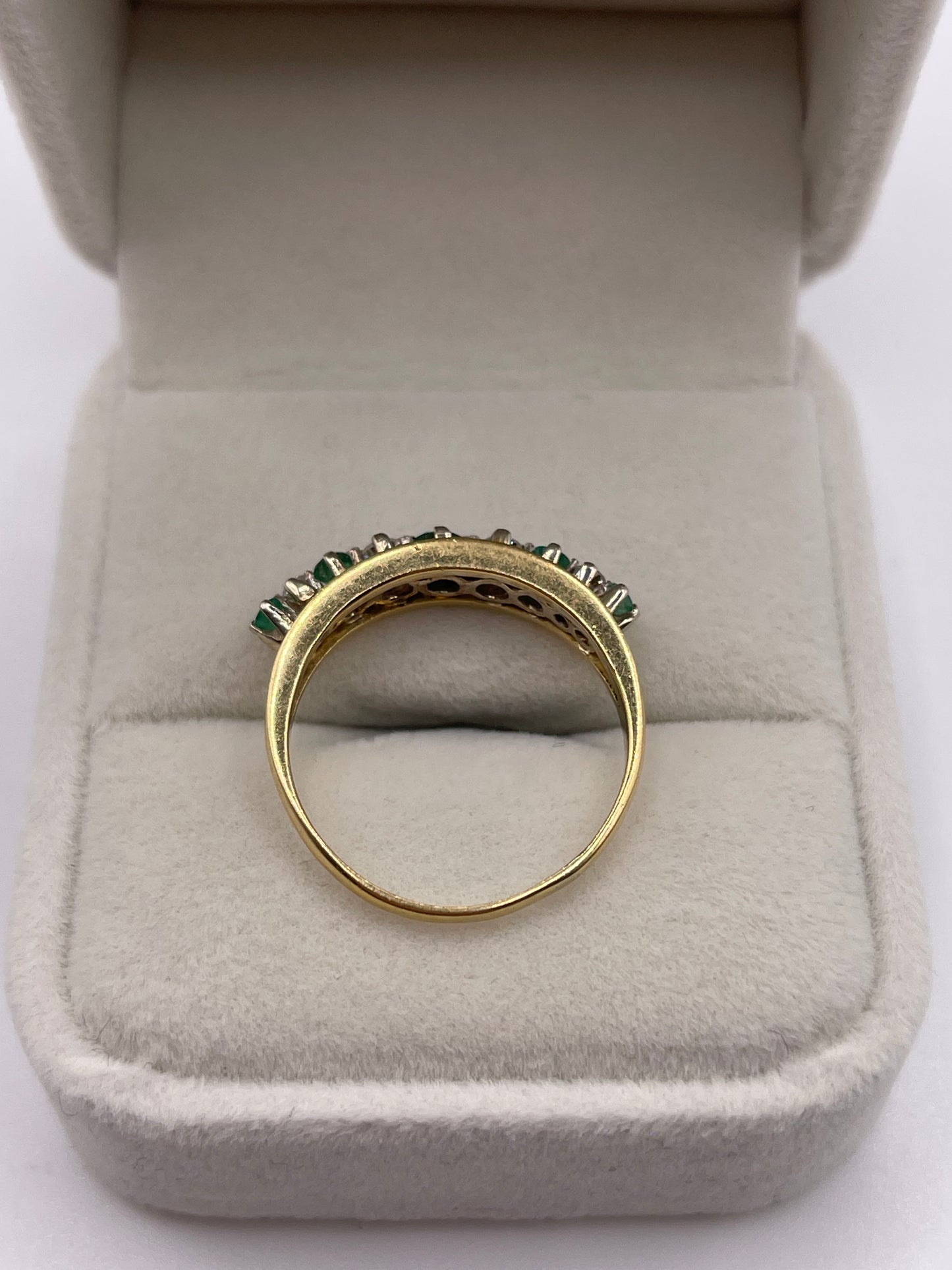 18ct gold emerald and diamond ring