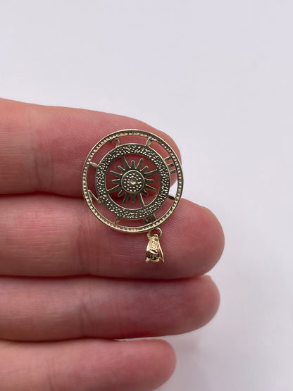 9ct gold compass pendant