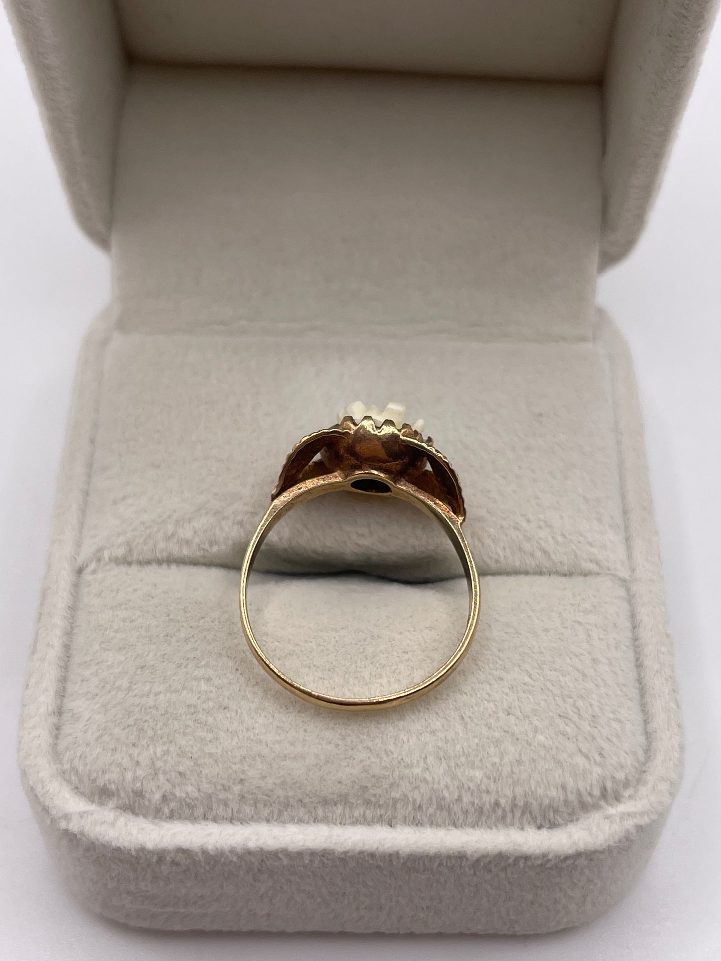 9ct gold carved rose ring