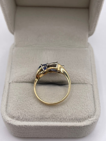 18ct gold sapphire and diamond ring