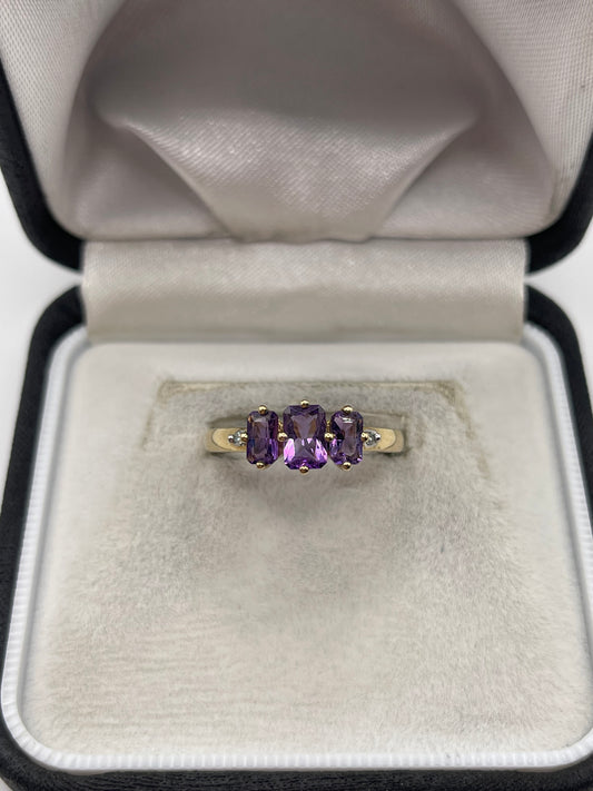 9ct gold amethyst and diamond ring