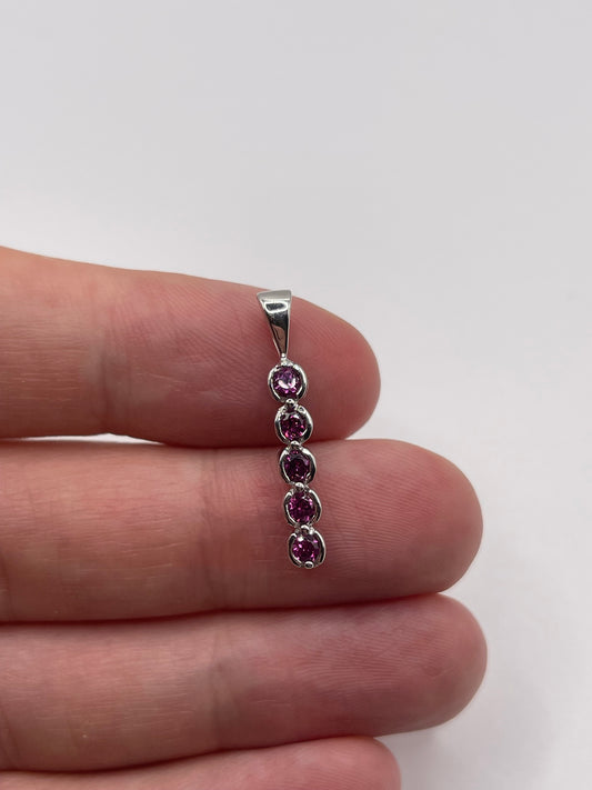 9ct white gold tourmaline pendant