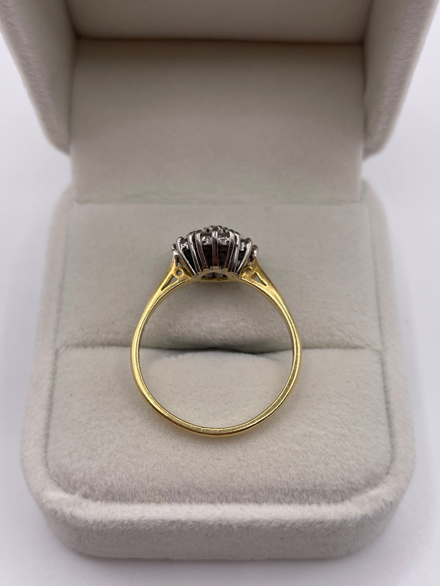 18ct gold emerald and diamond ring