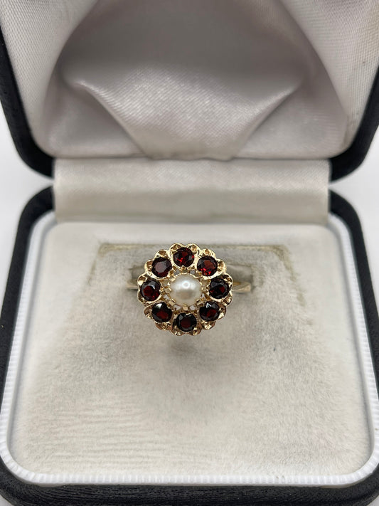 9ct gold pearl and garnet ring