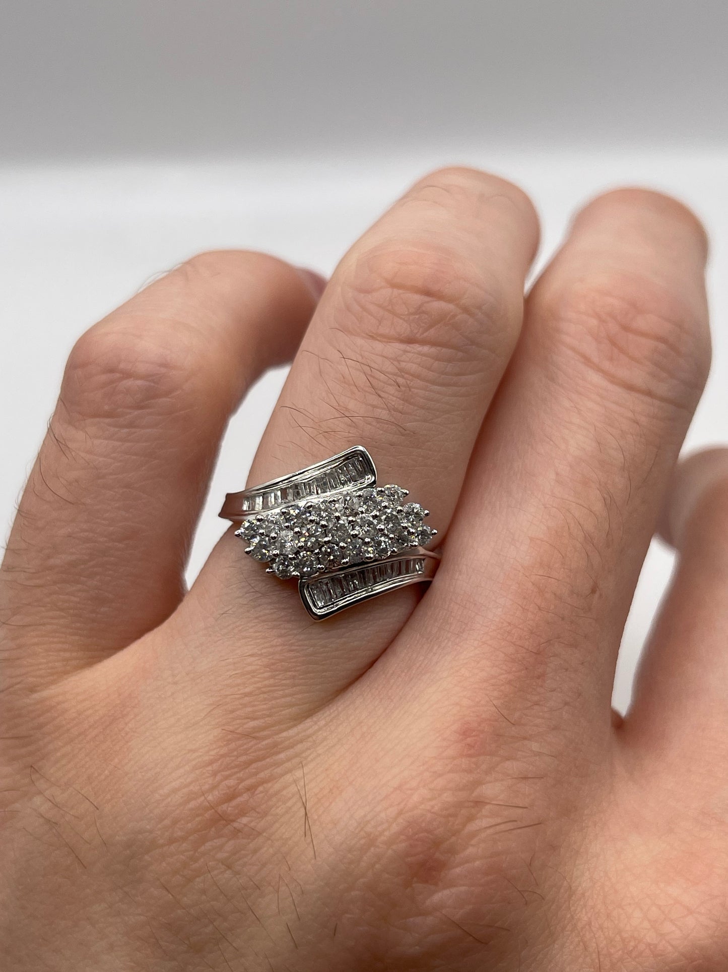 9ct white gold diamond cluster ring