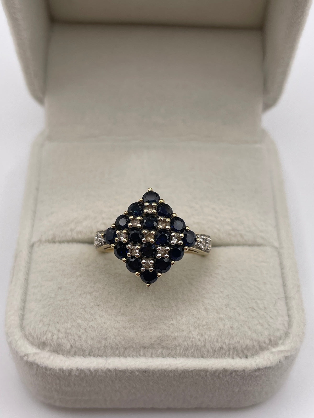 9ct gold sapphire cluster ring