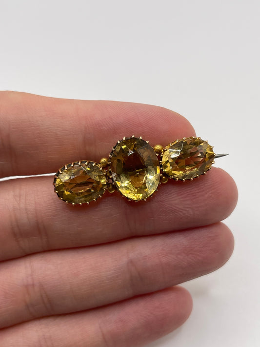 15ct gold citrine brooch