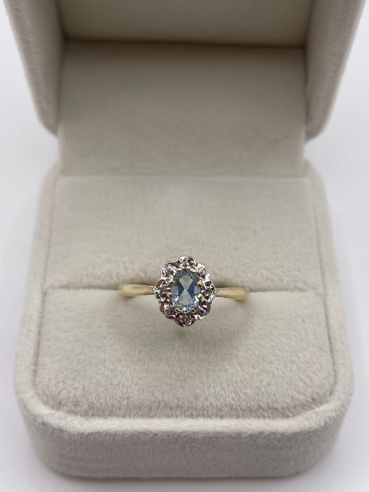 9ct gold aquamarine and diamond ring
