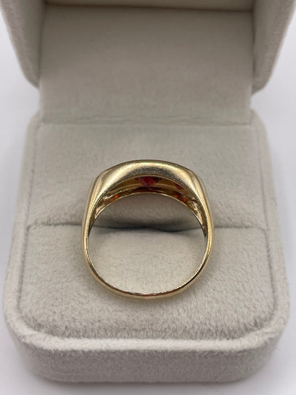 9ct gold garnet gypsy ring