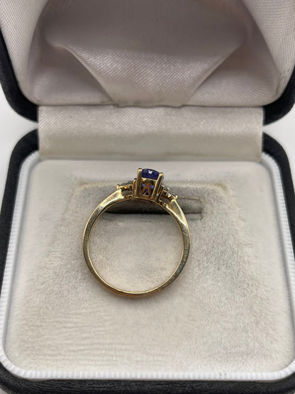 9ct gold tanzanite and diamond ring