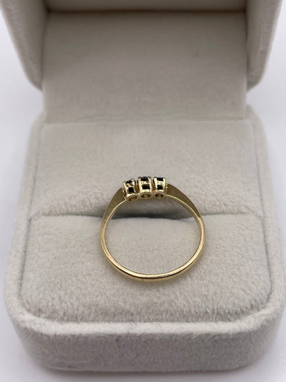 9ct gold sapphire ring